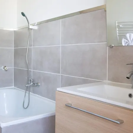 Le Genie - T4 Refait A Neuf Apartment *